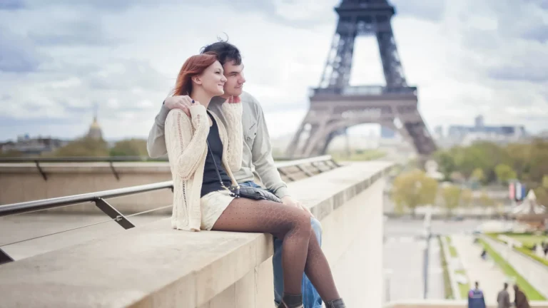 8 melhores lugares de Paris para dar um beijo