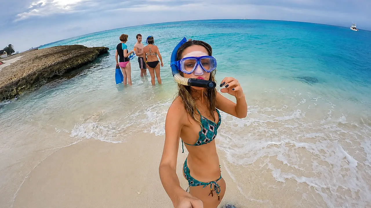 Como é a praia Boca Catalina em Aruba? Dá para fazer snorkel por lá?