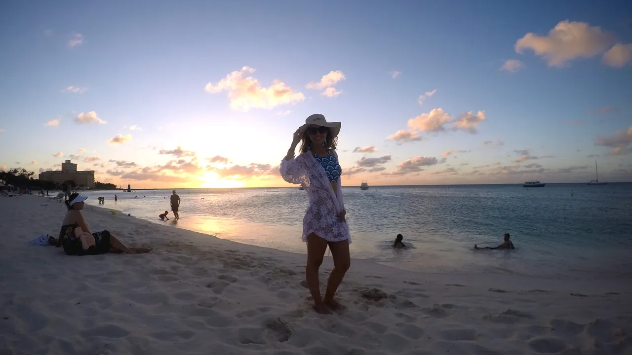 Como é o pôr do sol em Palm Beach em Aruba? Não vá sem antes saber disso