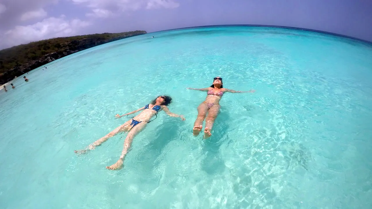 Vale a pena visitar Kenepa Grandi em Curaçao? Saiba como chegar, quanto custa e como é fazer snorkeling por lá