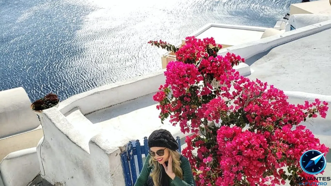 Nós estivemos em Santorini. Por que suas casas são brancas?