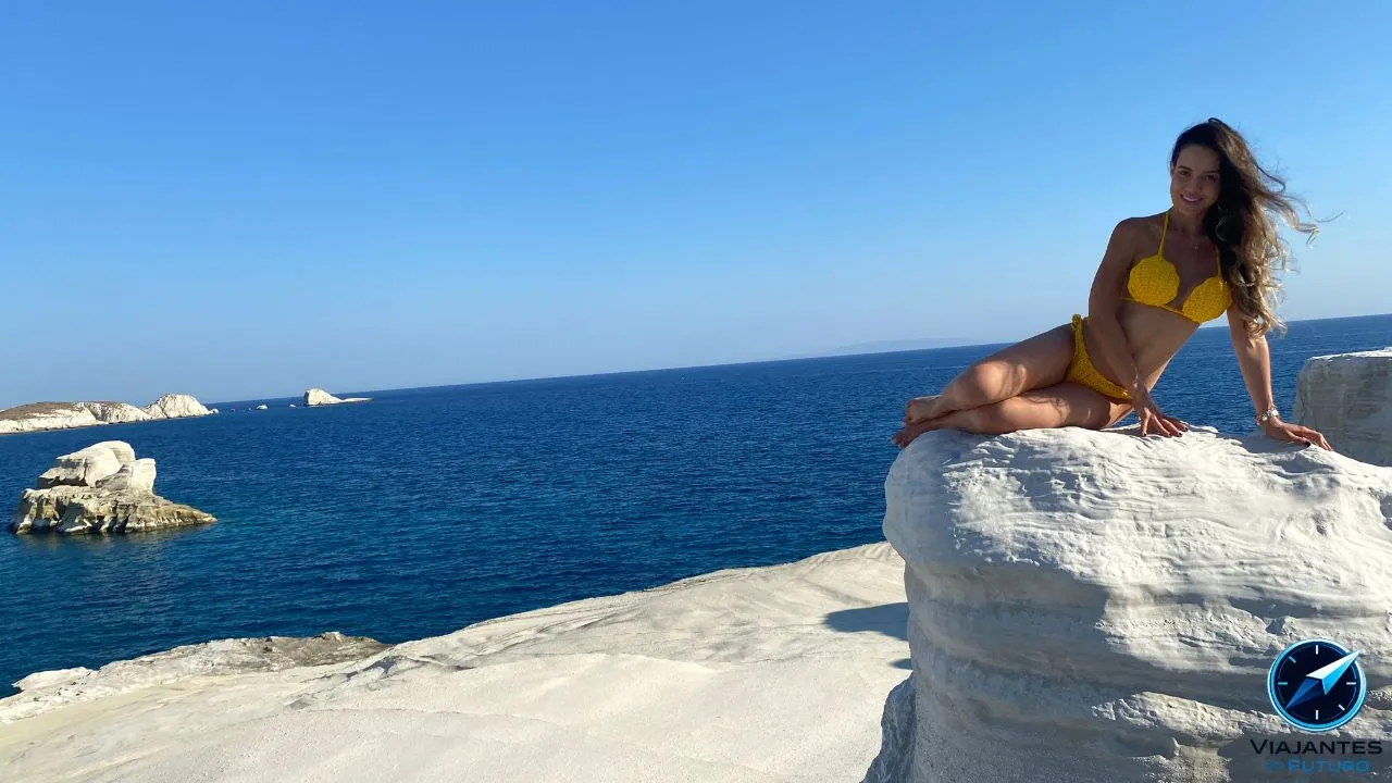 Sarakiniko fica perto?