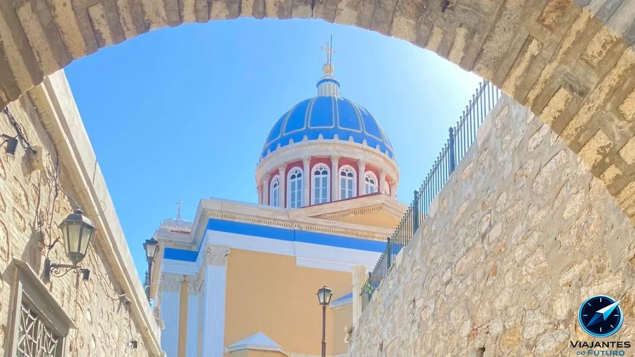 A ilha grega que parece ter saído da Itália, e quase ninguém conhece! Tudo sobre Syros